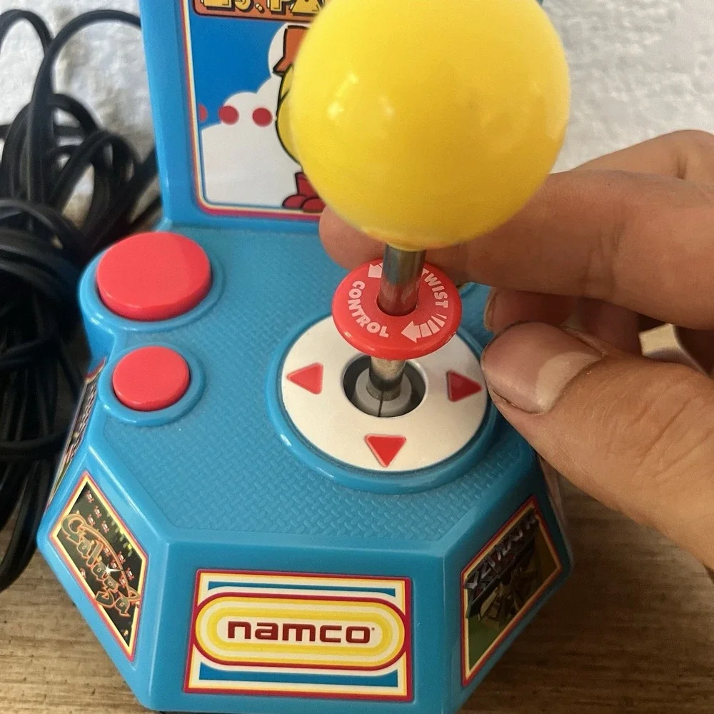 Jakks Pacific Ms. Pac-Man TV Games Plug & Play 5 Games Galaga Mappy Namco Arcade